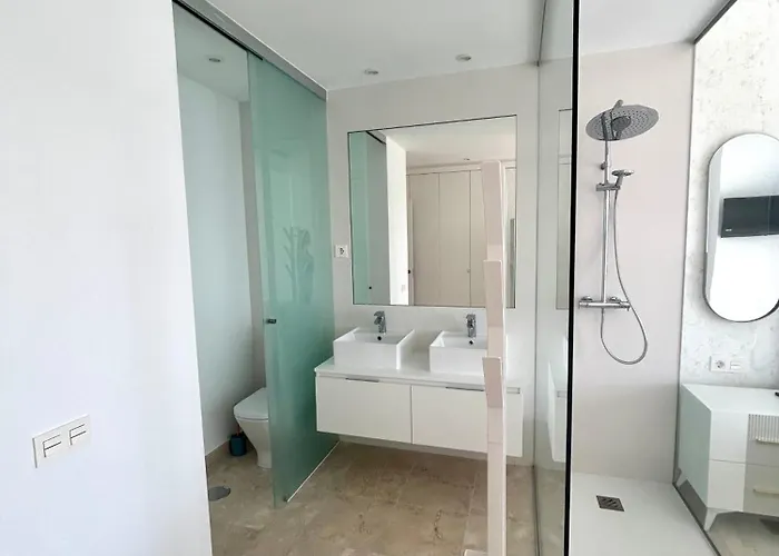 Luxury Sea View Penthouse 아파트