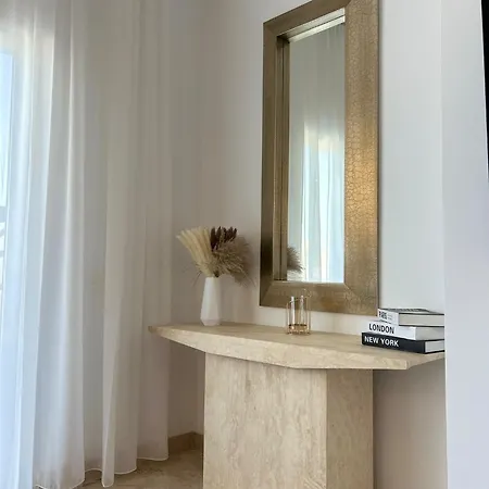 Luxury Sea View Penthouse * إِستيبونا