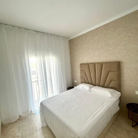 Luxury Sea View Penthouse * 埃斯特波纳